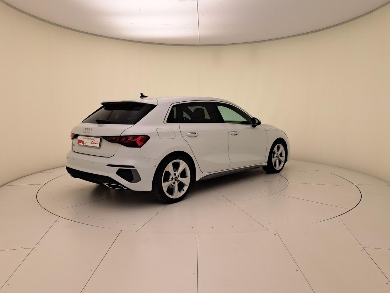 Audi A3 sportback 35 2.0 tdi s line edition s-tronic