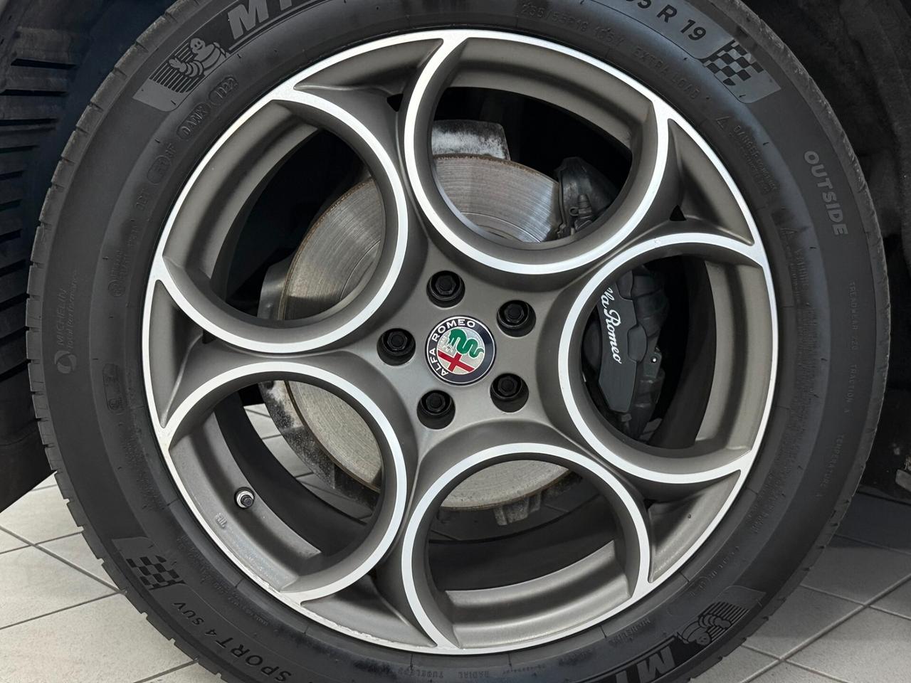 Stelvio 2.2 TD 190 CV SPRINT Q4 DISTRIBUZIONE ESEGUITA PERFETTA UNICO PROPRIETARIO TAGLIANDATA