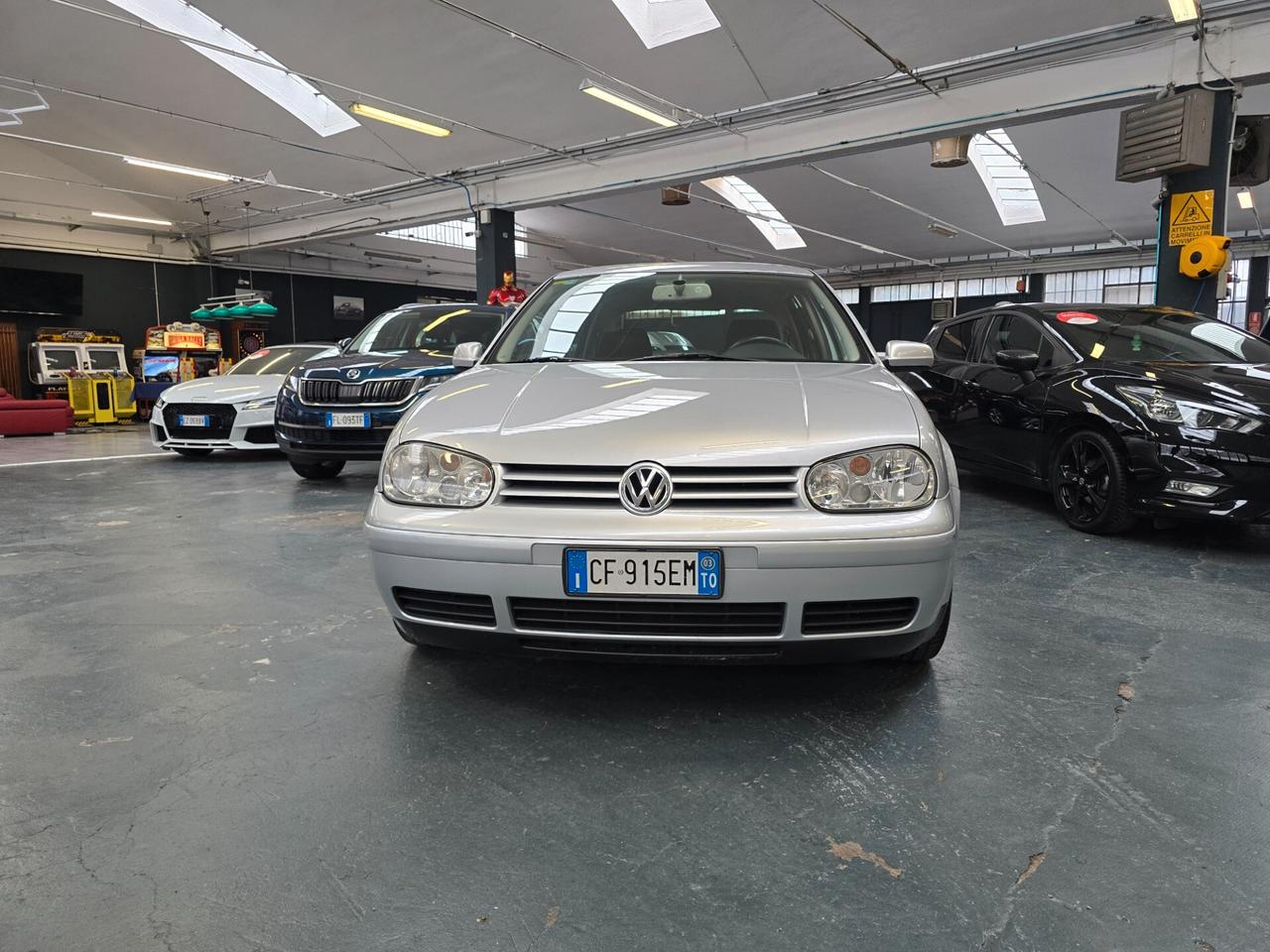 VOLKSWAGEN GOLF HIGHLINE 1.6 16V 105CV 5.p 2001
