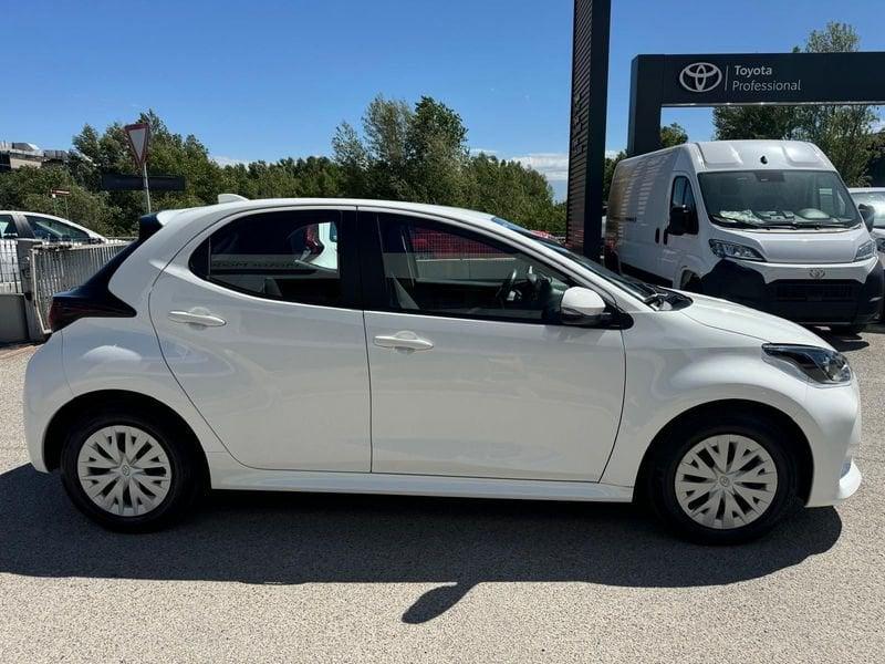 Toyota Yaris 1.0 Active MY22