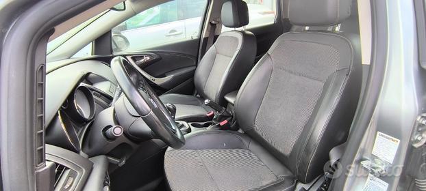 Opel Astra 1.7 CDTI 110CV Sports Tourer Cosmo Flee