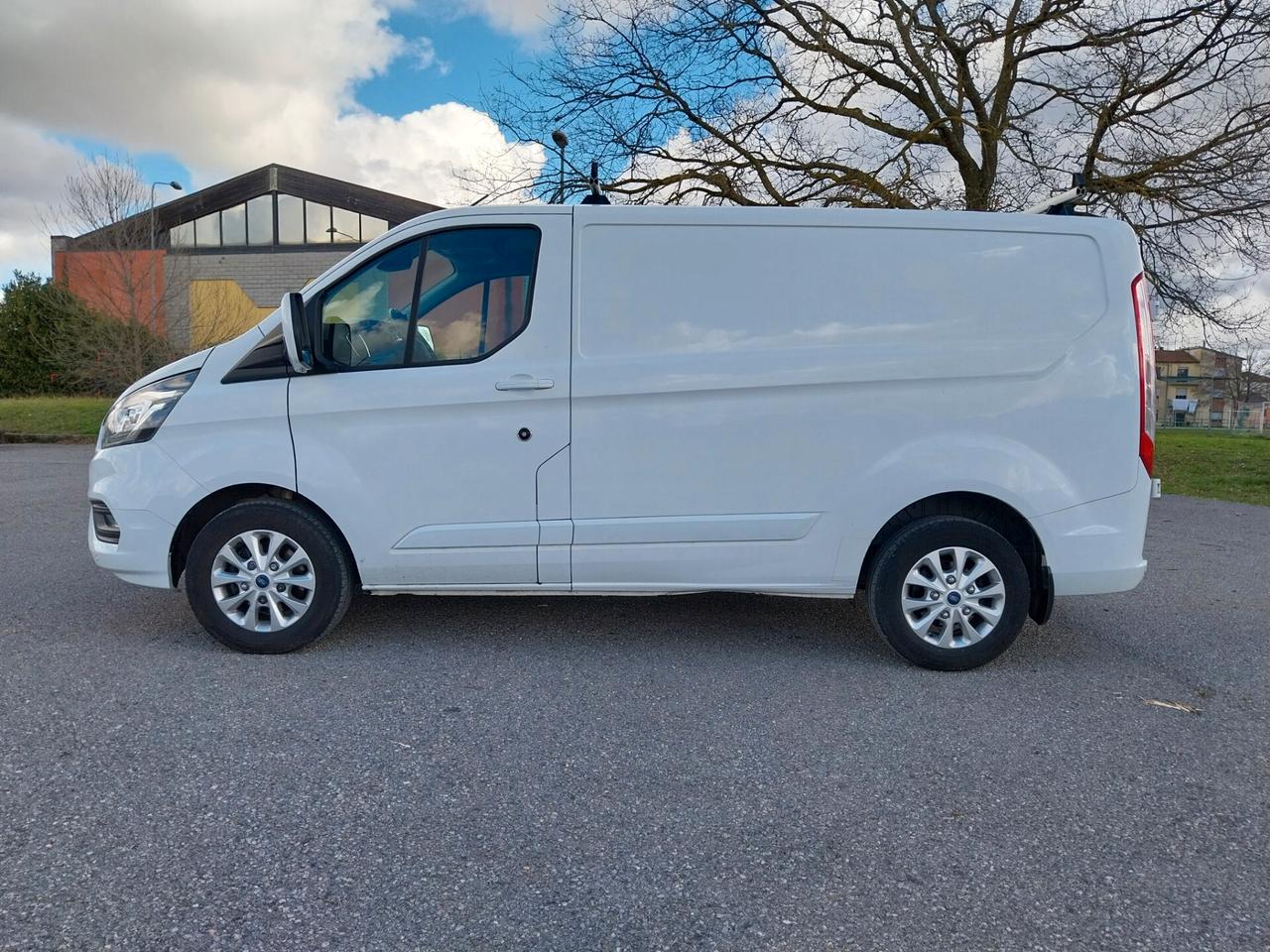 Ford Transit Custom V362 2.0 tdci 170 Cv - ok neopatentati