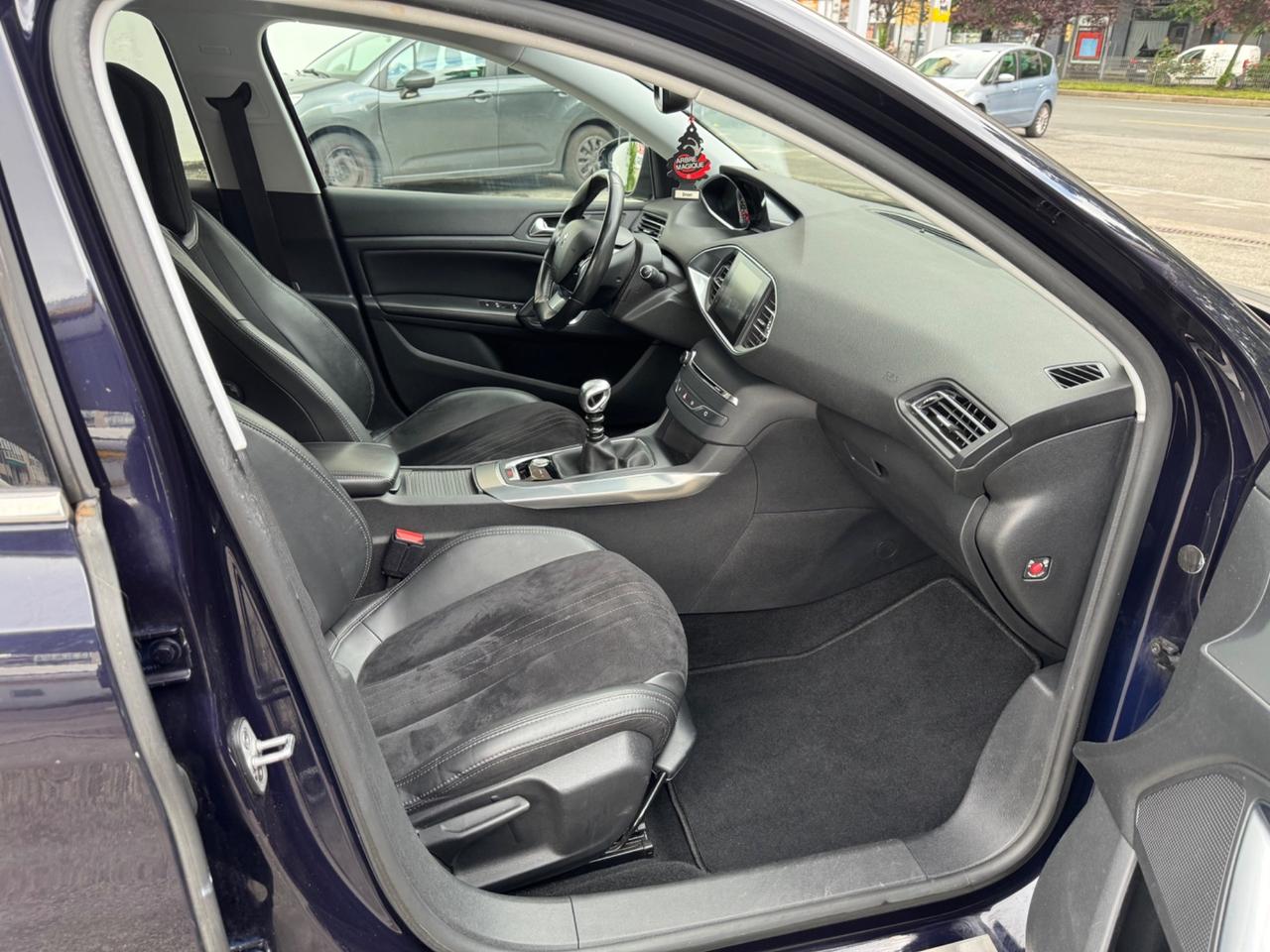Peugeot 308 1.6 e-HDi 115 CV Stop&Start SW GT Line