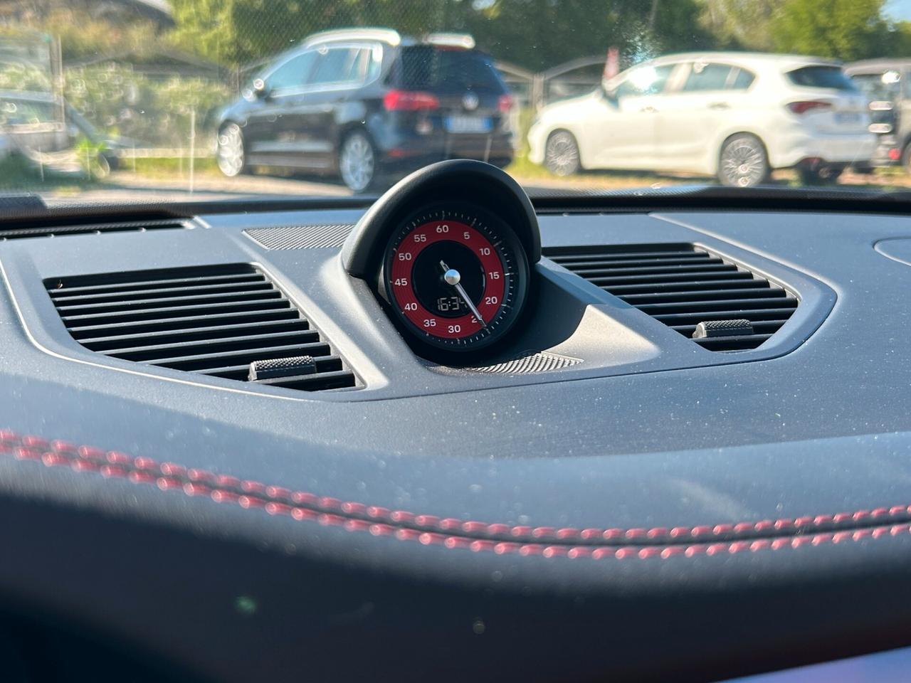 Porsche 992.2 911 Cabrio 3.6 Carrera 4 GTS auto 541 CV