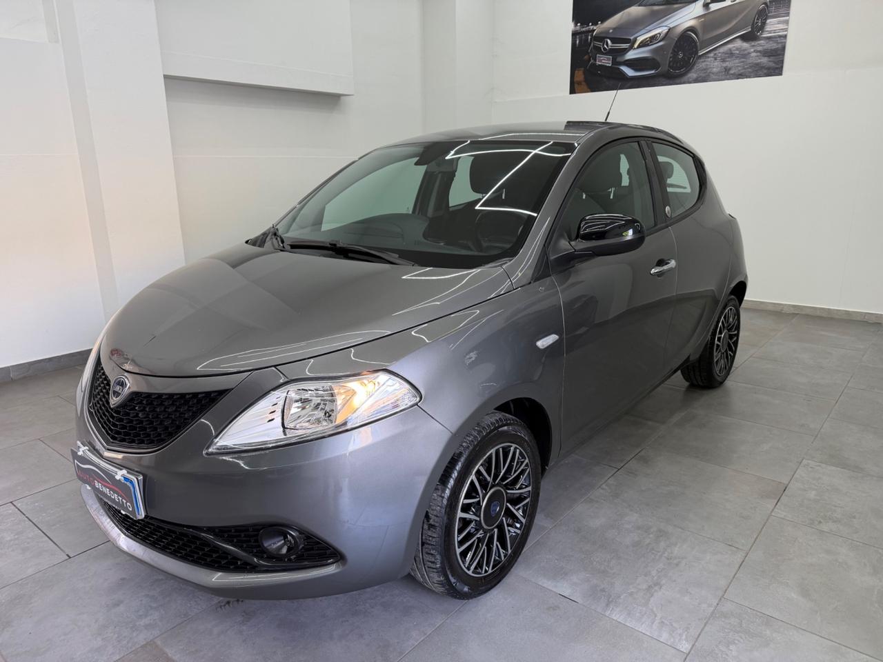 Lancia Ypsilon 1.2 69 CV GPL Ecochic Gold 10.2019