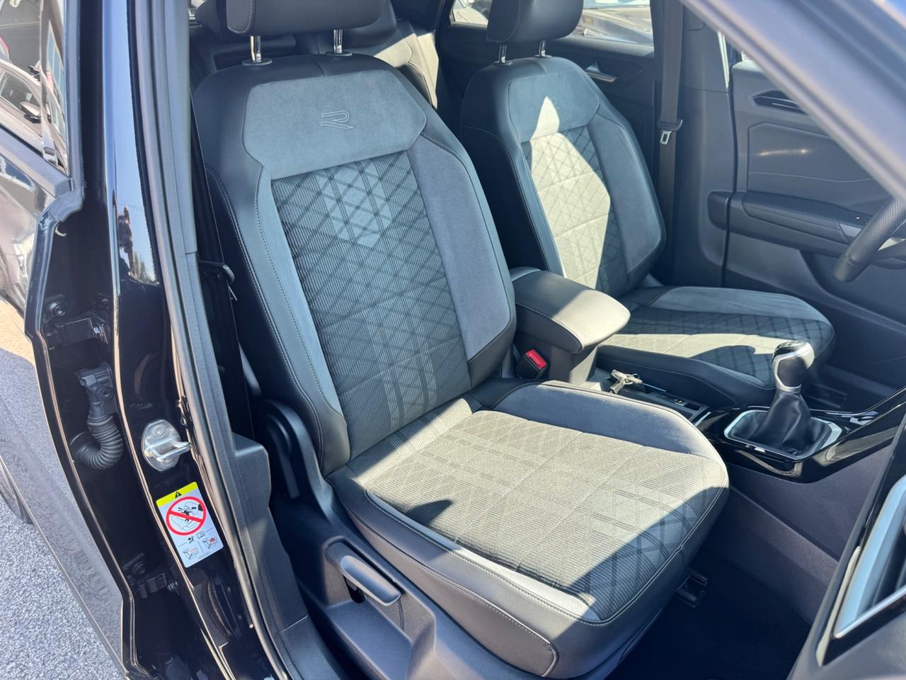 Volkswagen T-Roc R-line 1.0 TSI 110cv Neopatentati