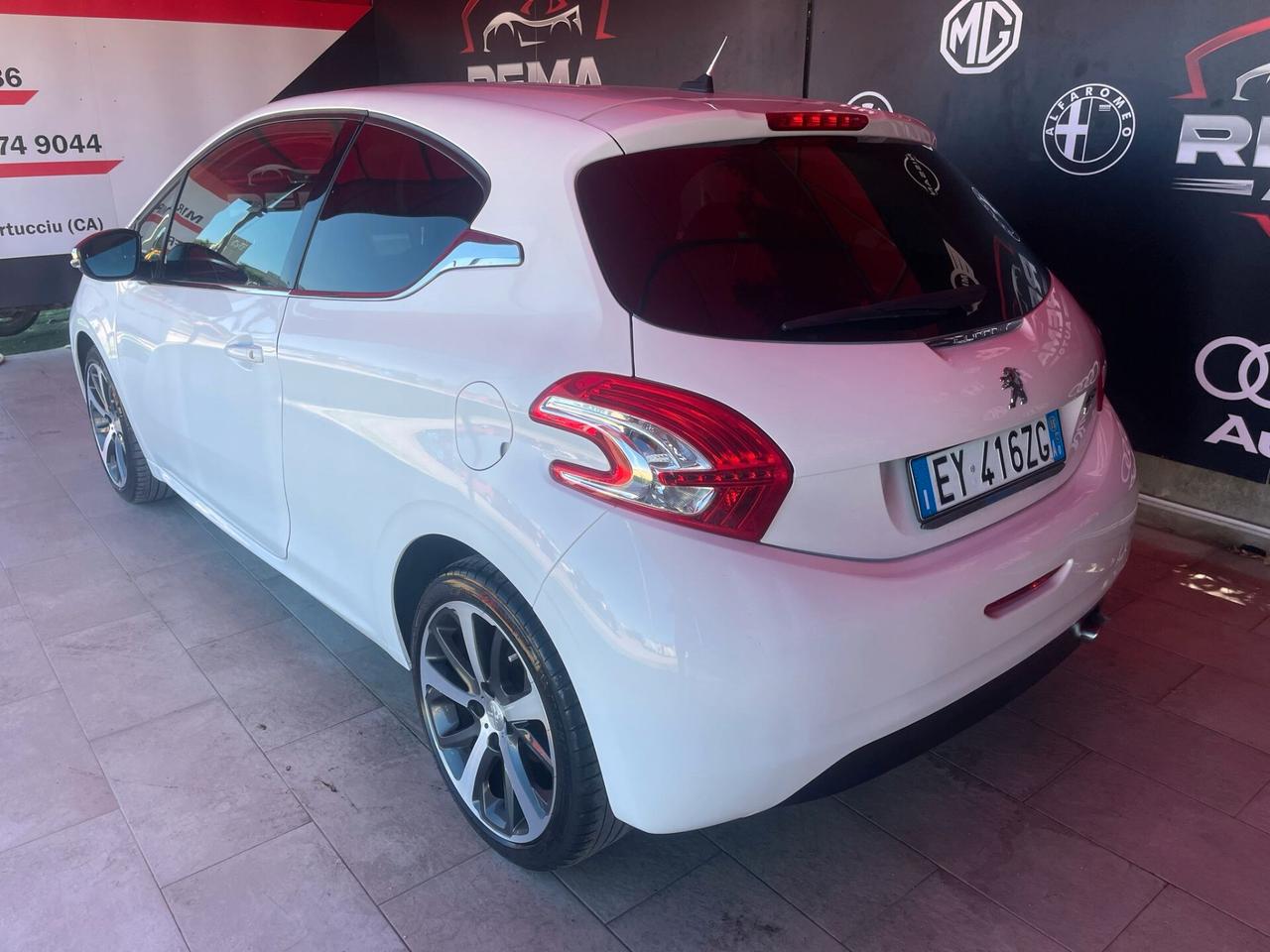 Peugeot 208 1.6 e-HDi 92 CV Stop&Start 3 porte Allure