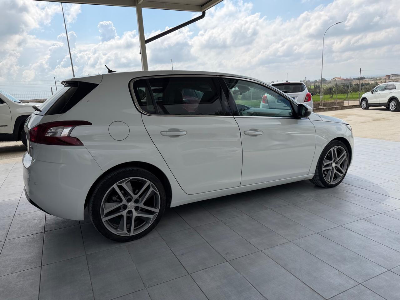 Peugeot 308 BlueHDi 120 S&S EAT6 GT Line