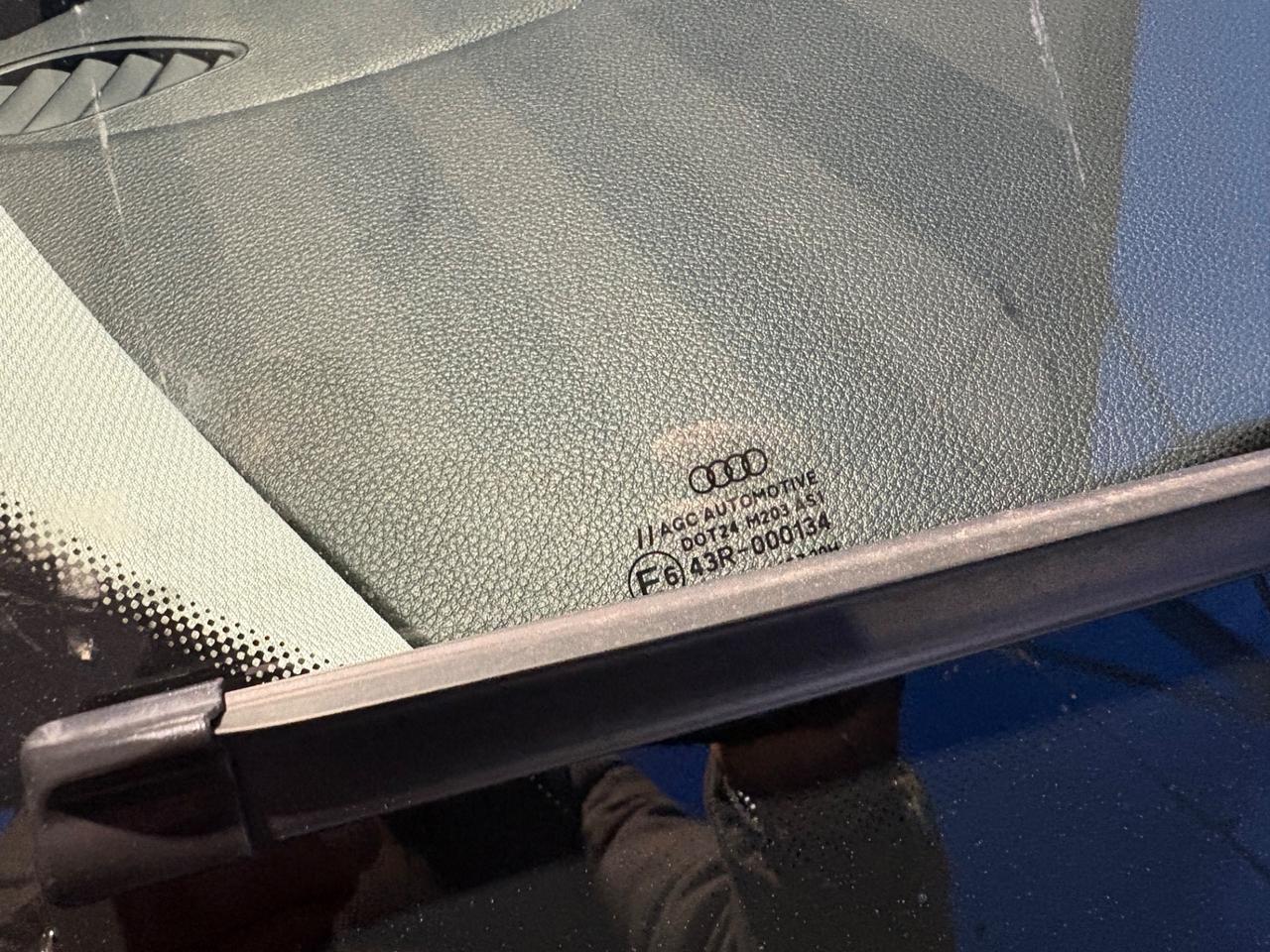 Audi A3 1.6 TDI ultra Attraction LED INTERNI E 18