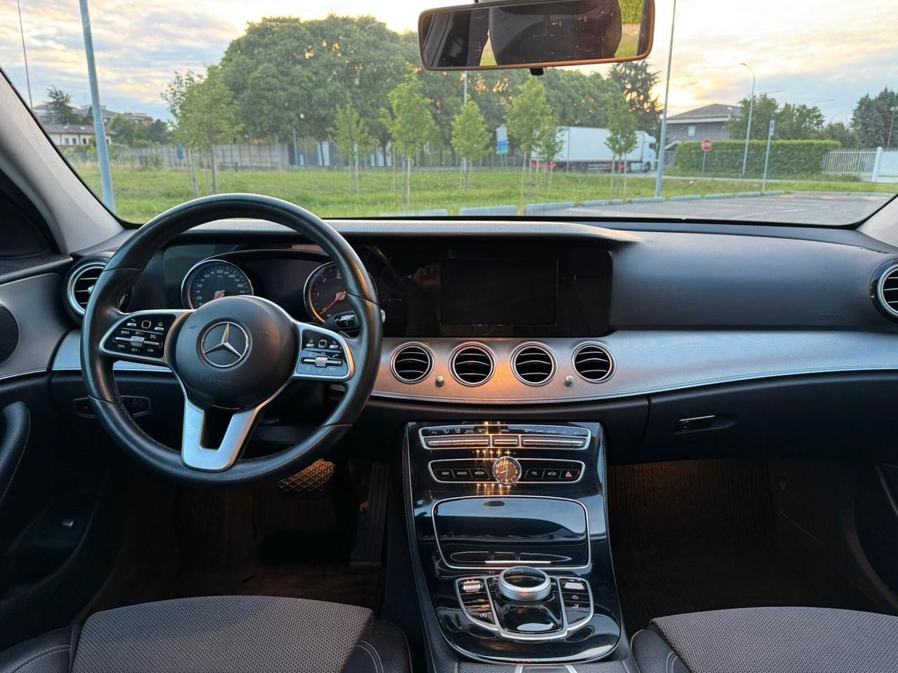 Mercedes-benz E 220 d S.W. Auto Business Sport