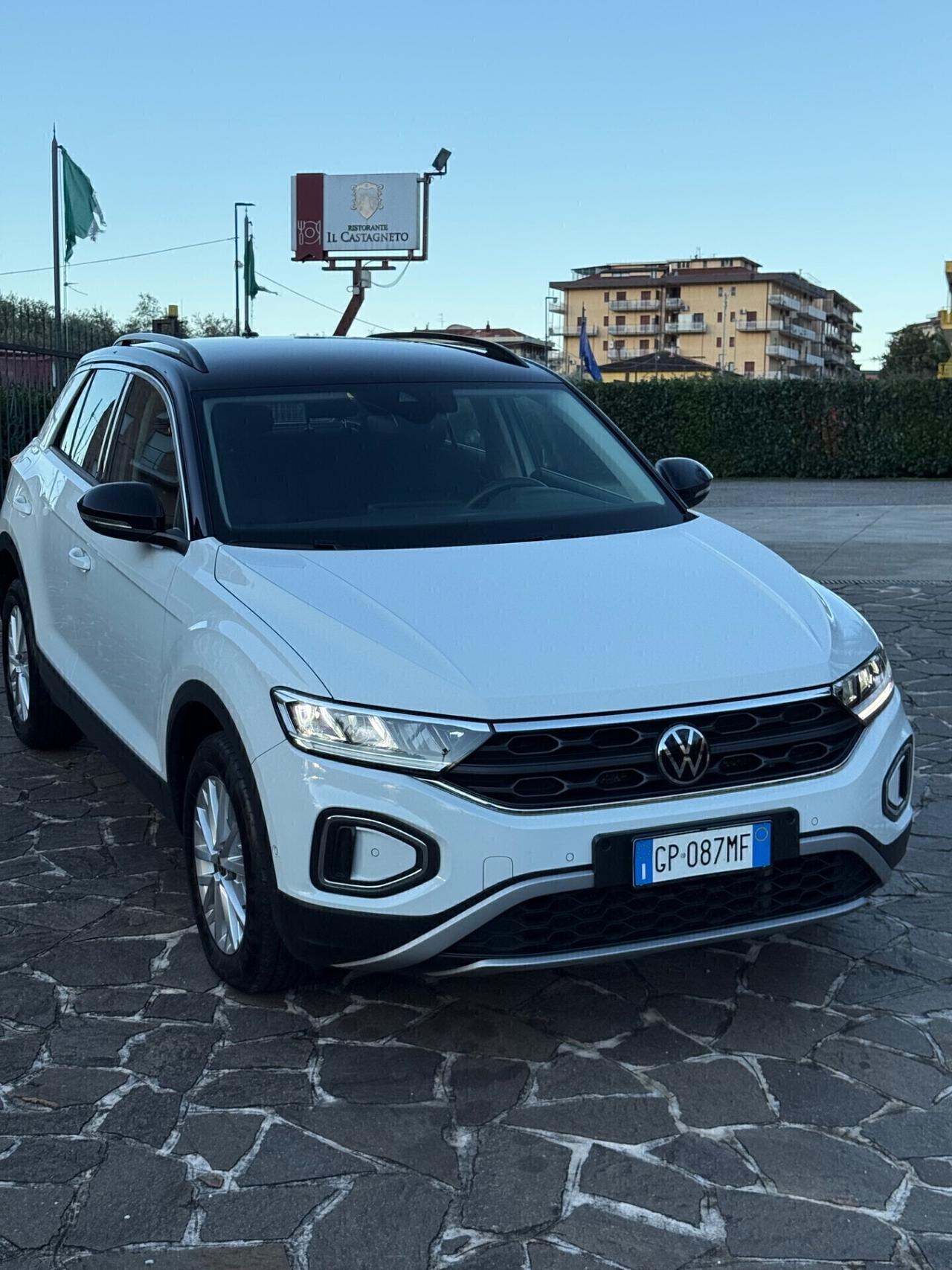 Volkswagen T-Roc 2.0 TDI SCR 150 CV DSG R-Line 2023