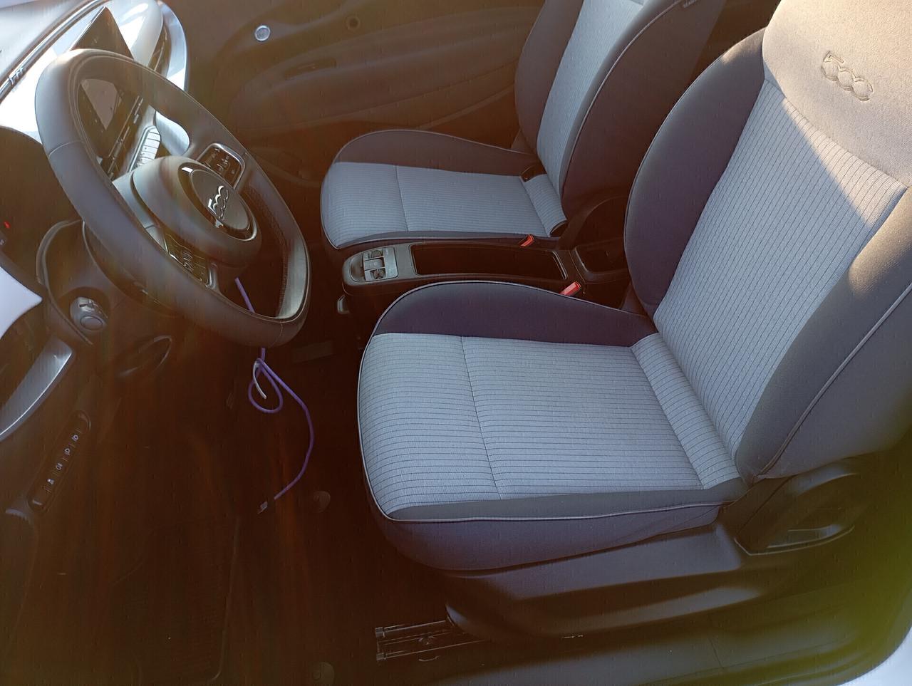 Fiat 500e Berlina 42kWh Icon