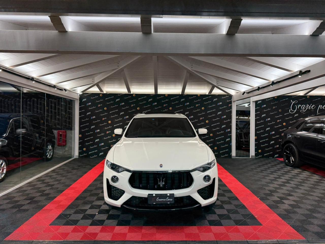 Maserati Levante V6 Diesel 275 CV Q4 Gransport