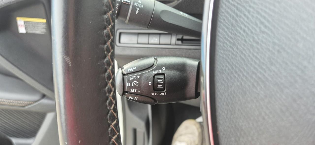 Peugeot 3008 1.6BlueHDi 120 GTLine-Garanzia 3 Anni