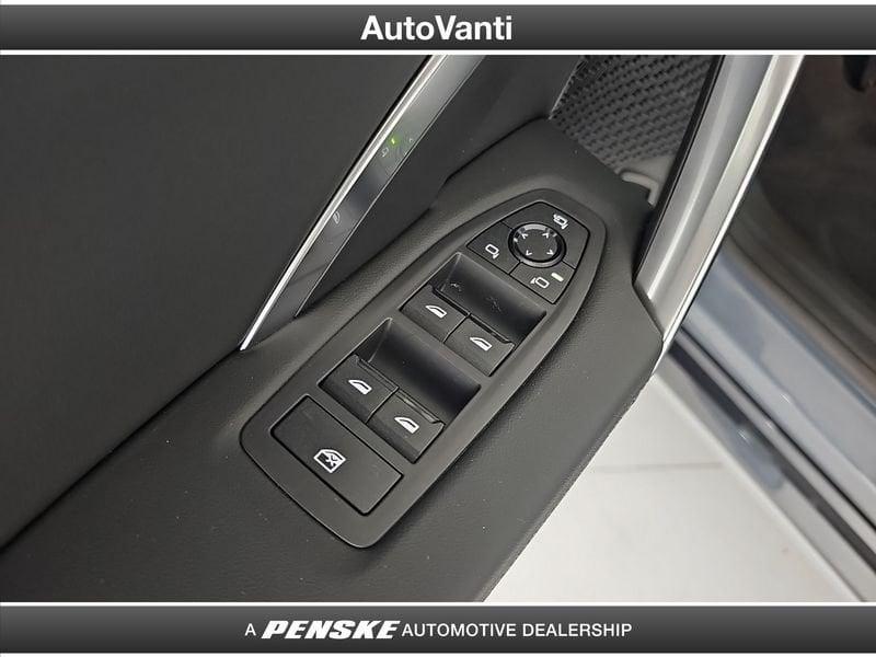 BMW iX1 eDrive 20 X-Line