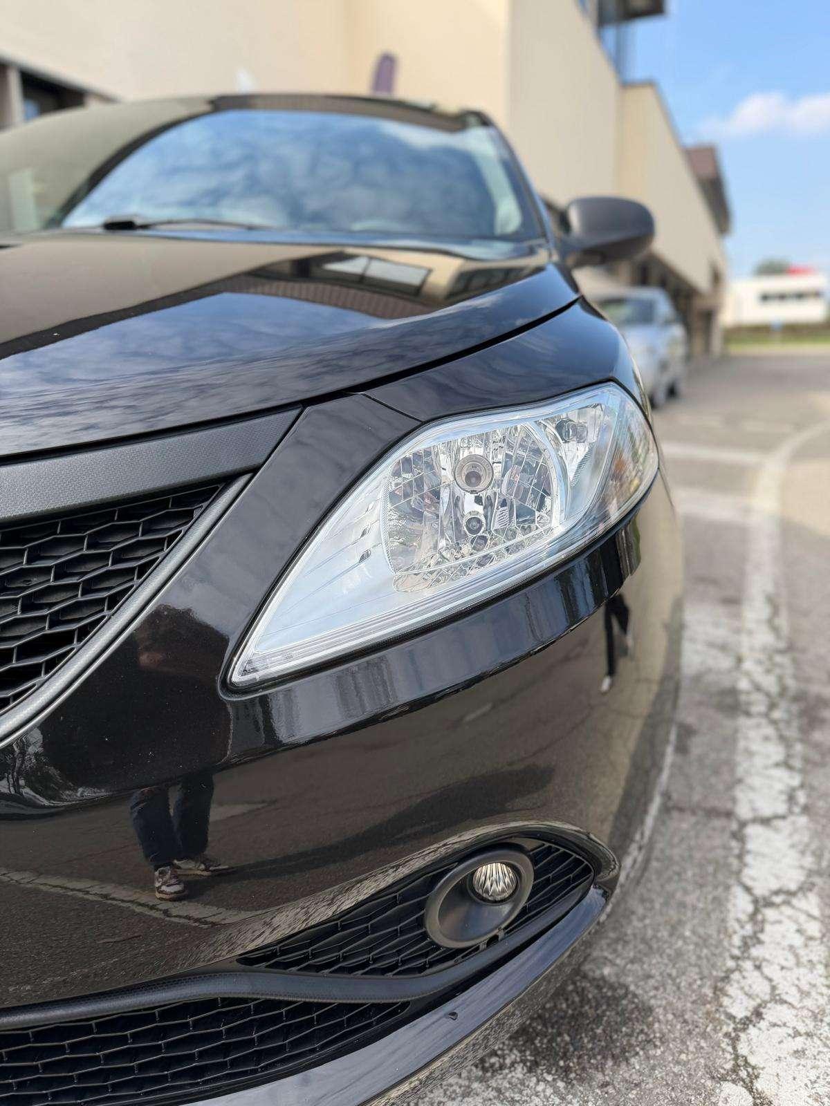Lancia Ypsilon 1.2 BENZINA