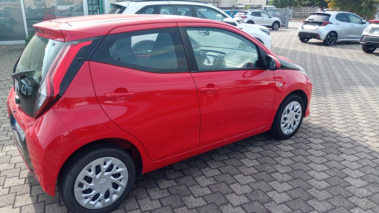 Toyota Aygo 1.0 VVT-i 72 CV 5 porte x-play
