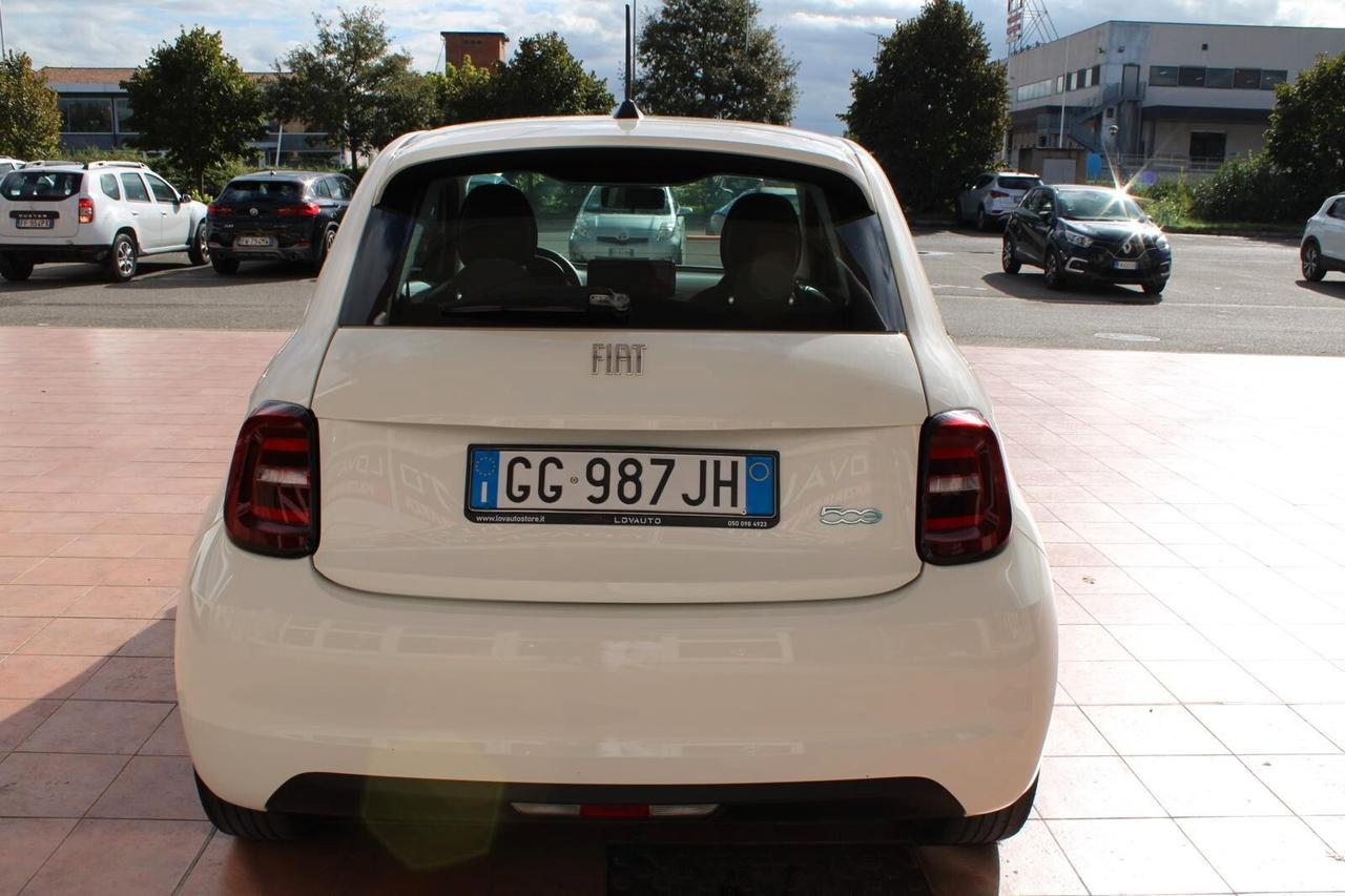 Fiat 500 500e Berlina 42 kWh Icon
