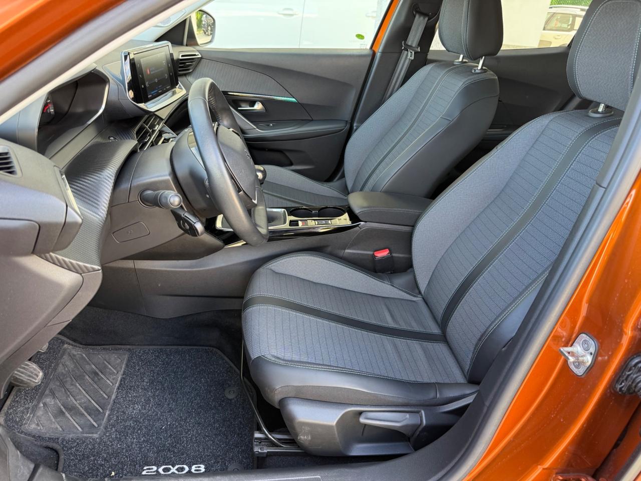 Peugeot 2008 BlueHDi 110 S&S Allure Pack