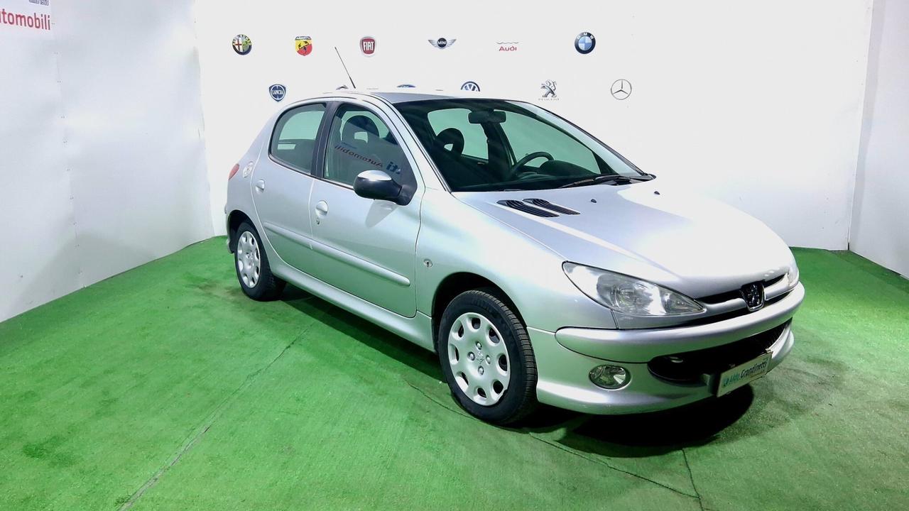 PEUGEOT 206 1.4 HDI 68CV ENFANT TERRIBLE