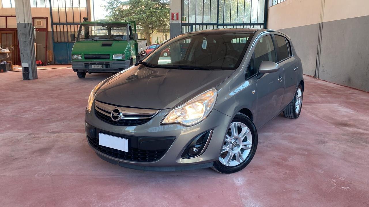 Opel Corsa 1.2 85CV 5 porte GPL-TECH Edition