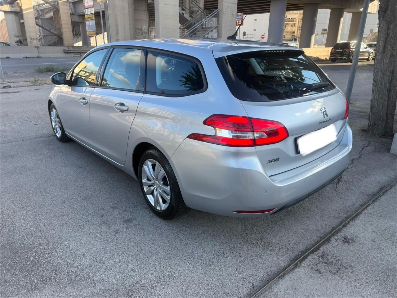 Peugeot 308 BlueHDi 120 S&S SW Business
