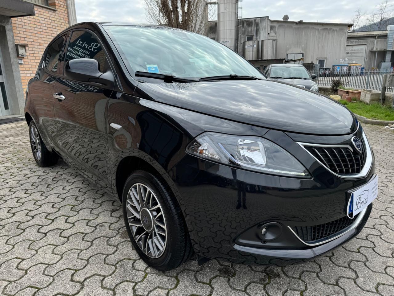 Lancia Ypsilon 1.0 FireFly 5 porte S&S Hybrid Gold Plus