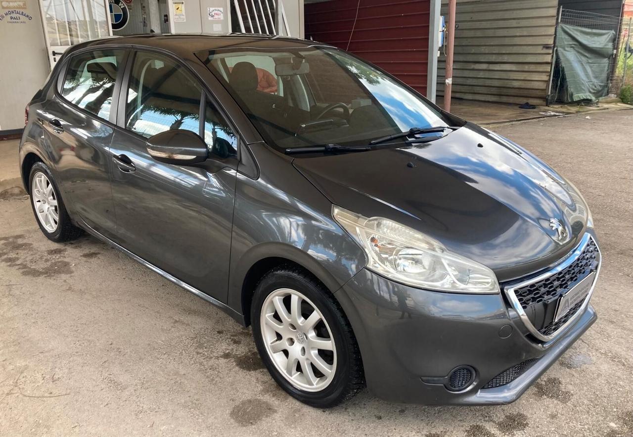 Peugeot 208 1.4 HDi 68 CV 5 porte Active