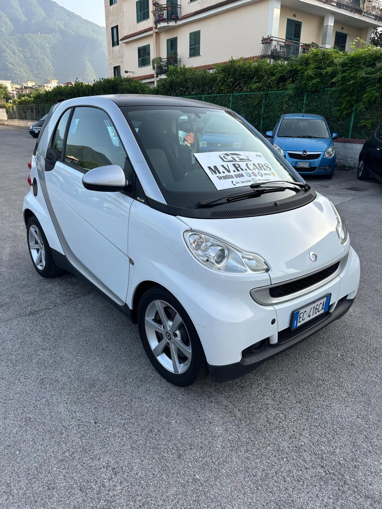 Smart ForTwo 1000 52 kW MHD coupé passion