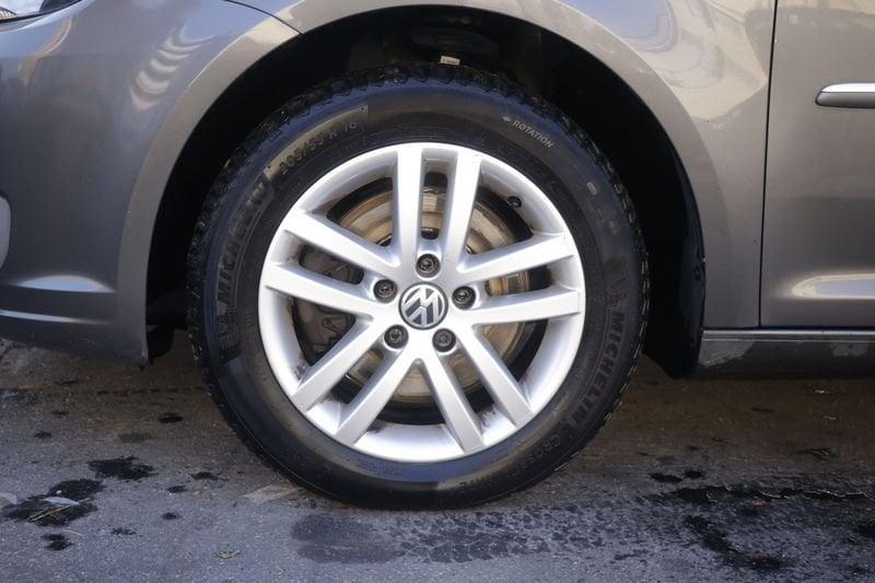 Volkswagen Touran Volkswagen Touran Business 2.0 TDI 140 CV DSG Highline 7 Posti Unicoproprietario