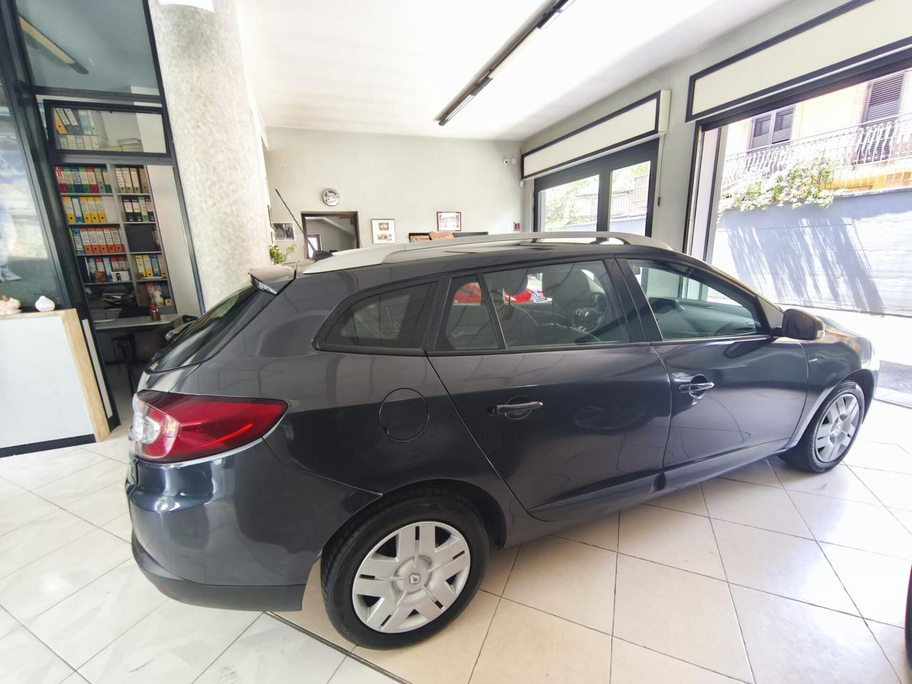 Renault Megane Mégane 1.5 dCi 110CV EDC SporTour Attractive
