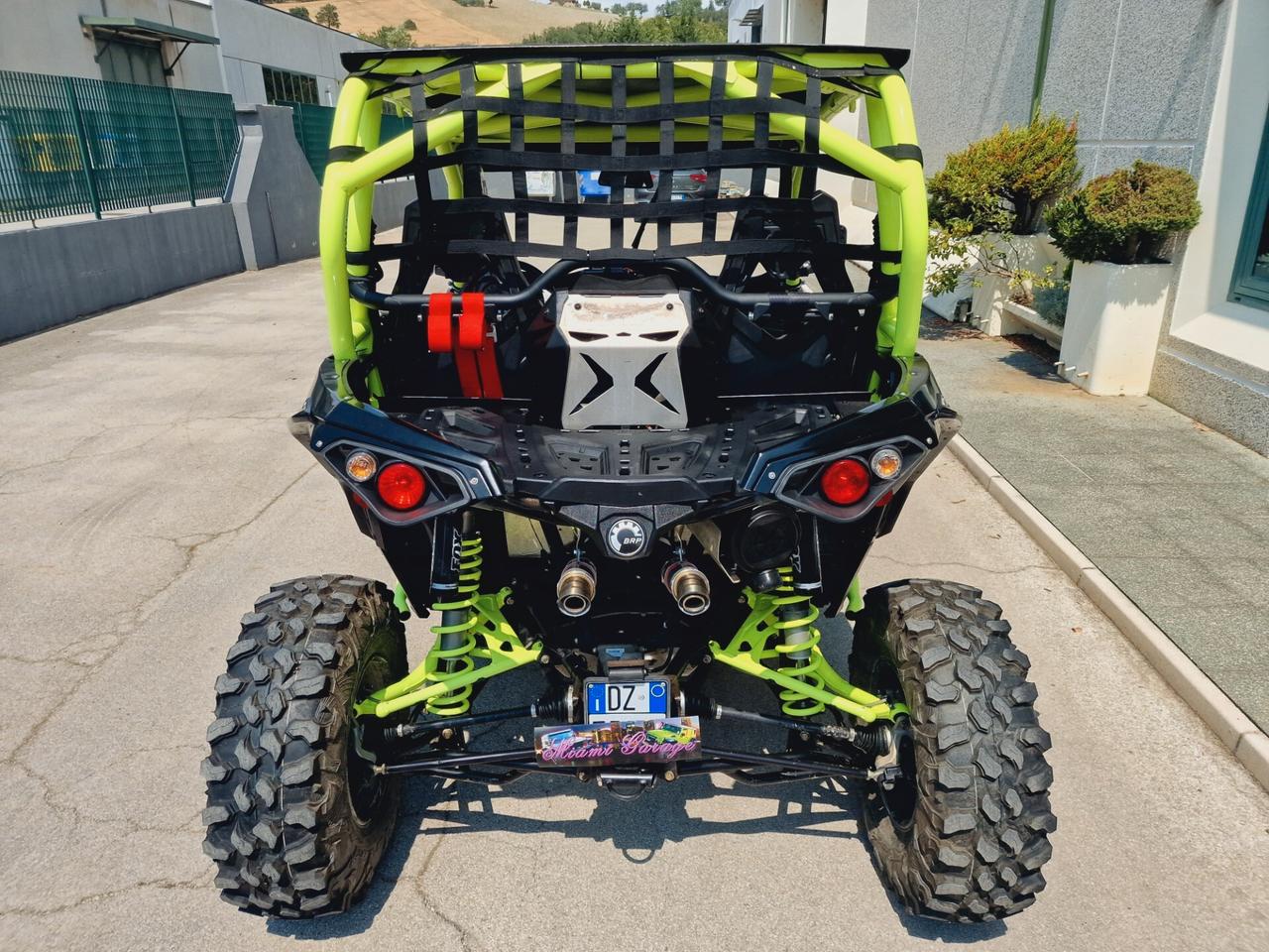 CAN AM MAVERICK TURBO CABINA CHIUSA COMPLETA SCARICHI APERTI