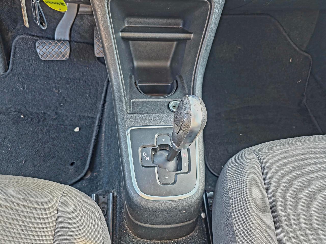 Volkswagen up! 1.0 3p. move ASG 2013-E5B Automatico NEO