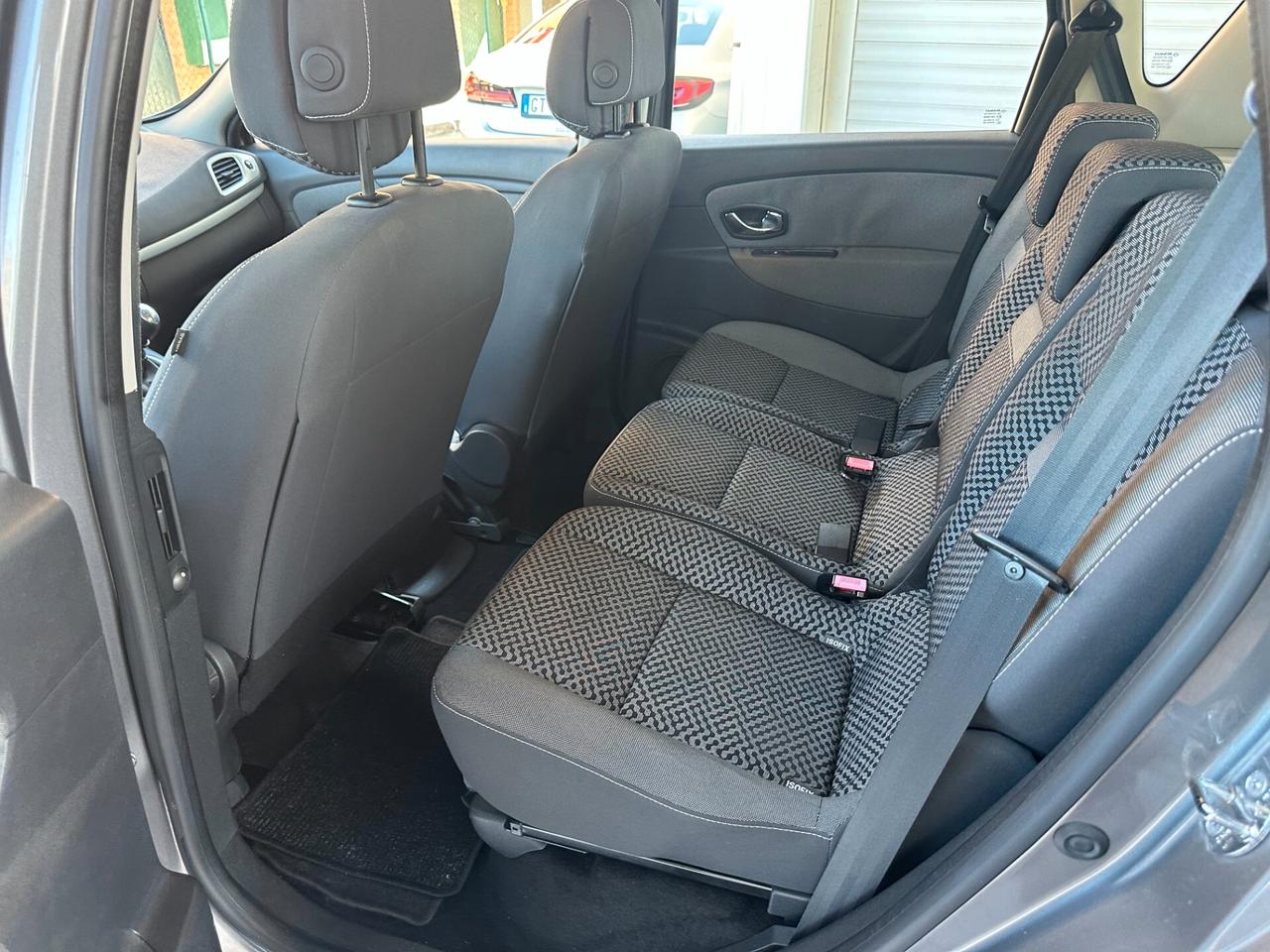 Renault Scenic X-Mod 1.5 dCi 110CV
