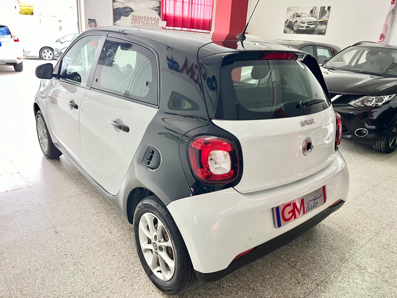 Smart ForFour 70 1.0 twinamic Youngster
