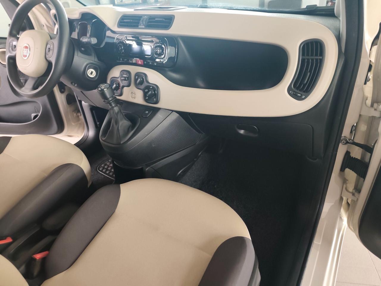 Fiat Panda 1.2 Lounge Benz euro 6 78 Milà km