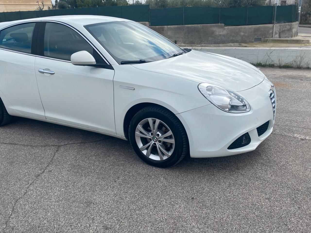 Alfa Romeo Giulietta 1.6 JTDm-2 105 cv/nuovissima