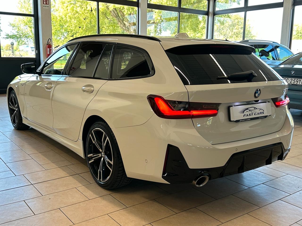 BMW 320D MHEV MSPORT TOURING *CARPLAY*HUD*LED*