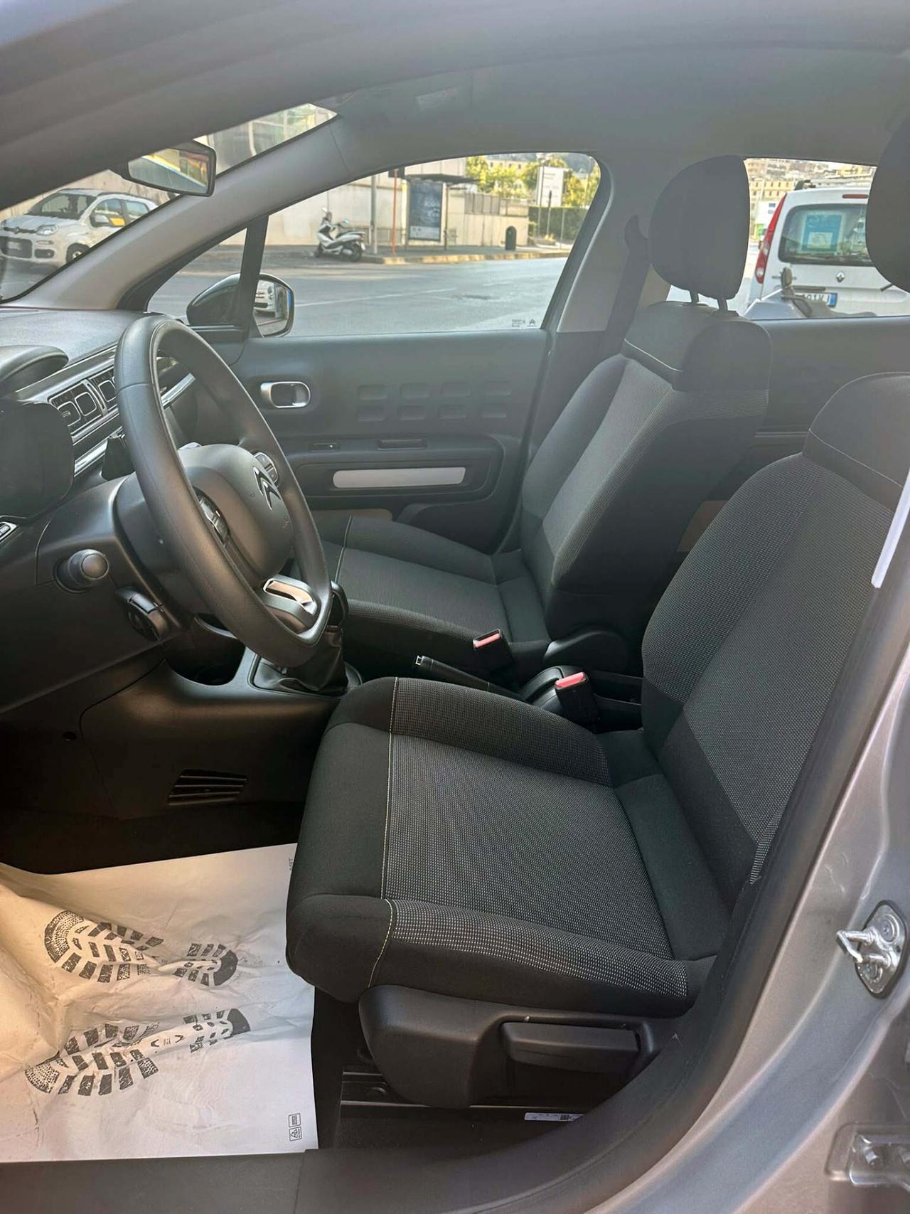 Citroen C3 PureTech 83 S&S Plus solo 18.000 km