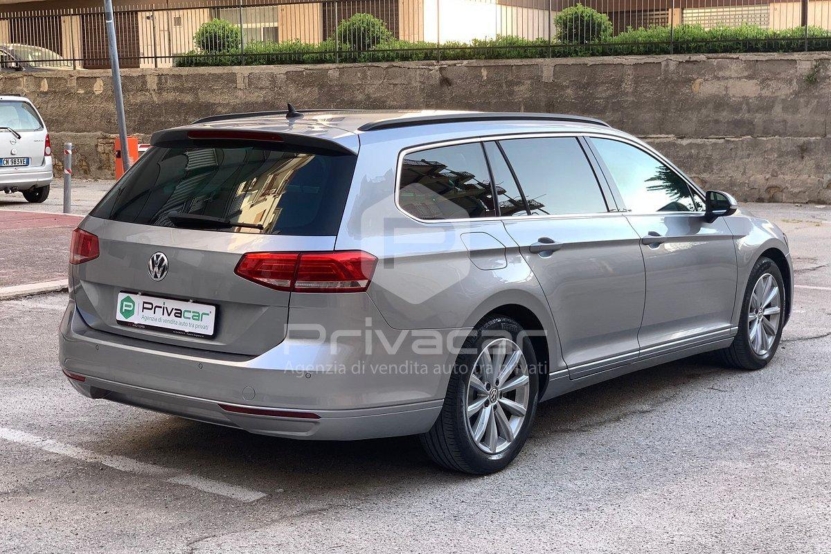 VOLKSWAGEN Passat Variant 1.6 TDI SCR DSG Business BMT