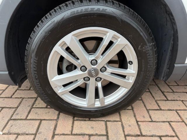 AUDI Q3 35 2.0 tdi Business s-tronic