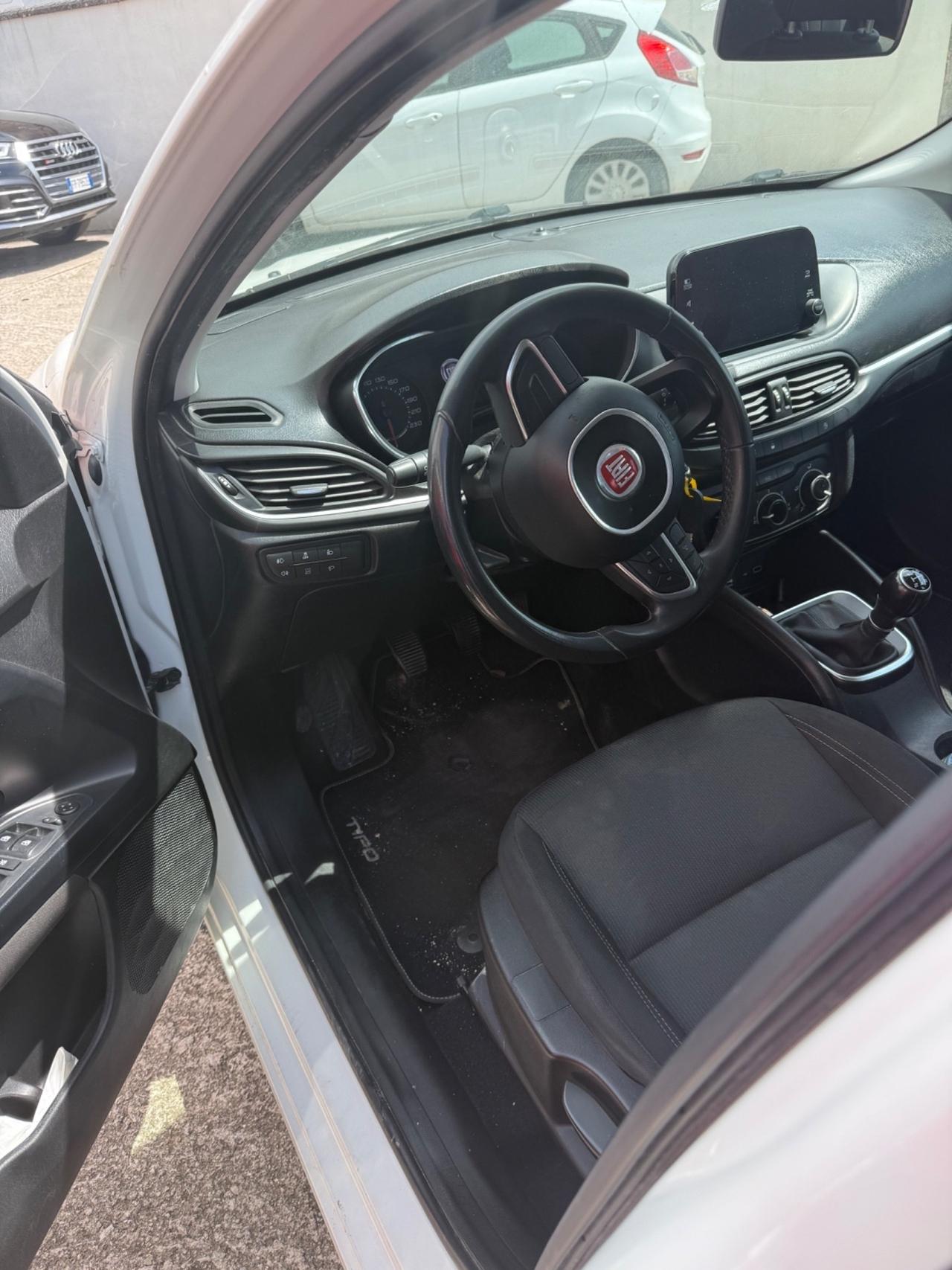 Fiat Tipo 1.3 Mjt 4 porte Lounge