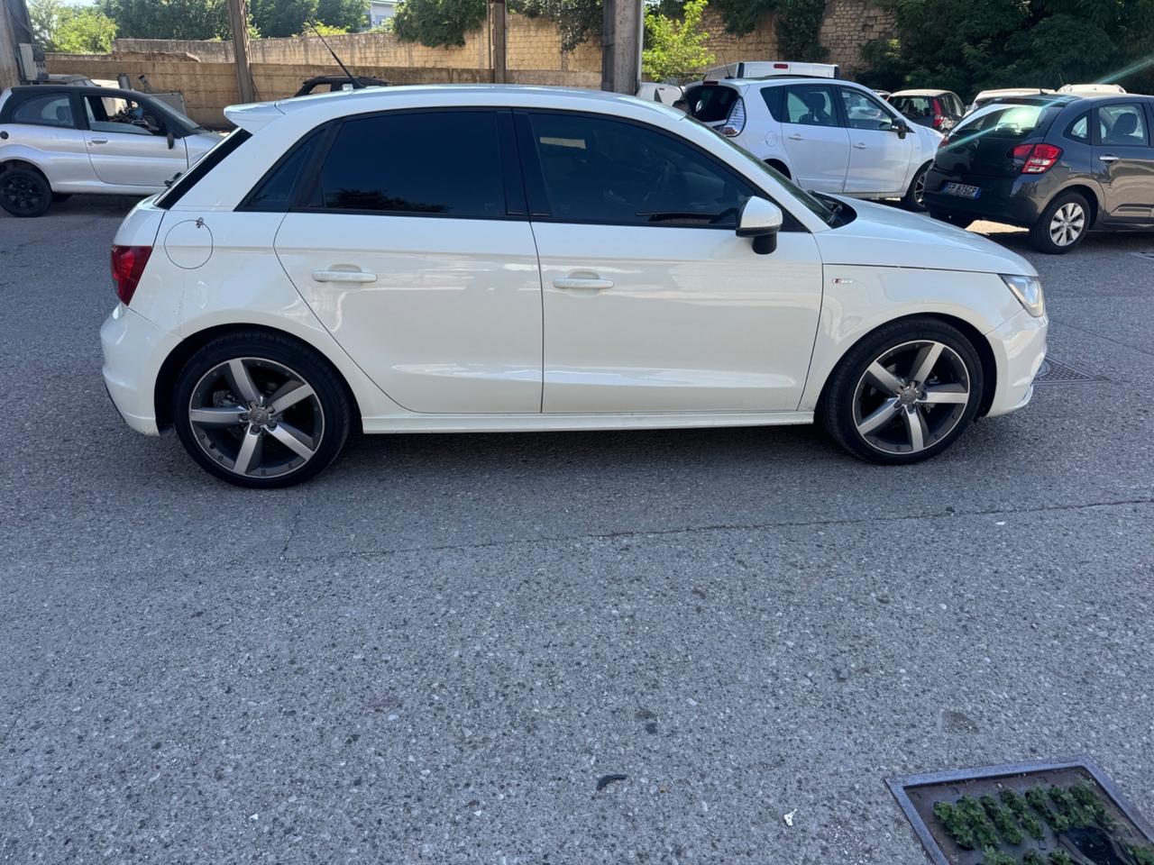 Audi A1 SPB 1.6 TDI S tronic Attraction
