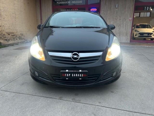 Opel Corsa 1.7 CDTI 125CV 3 porte GSI