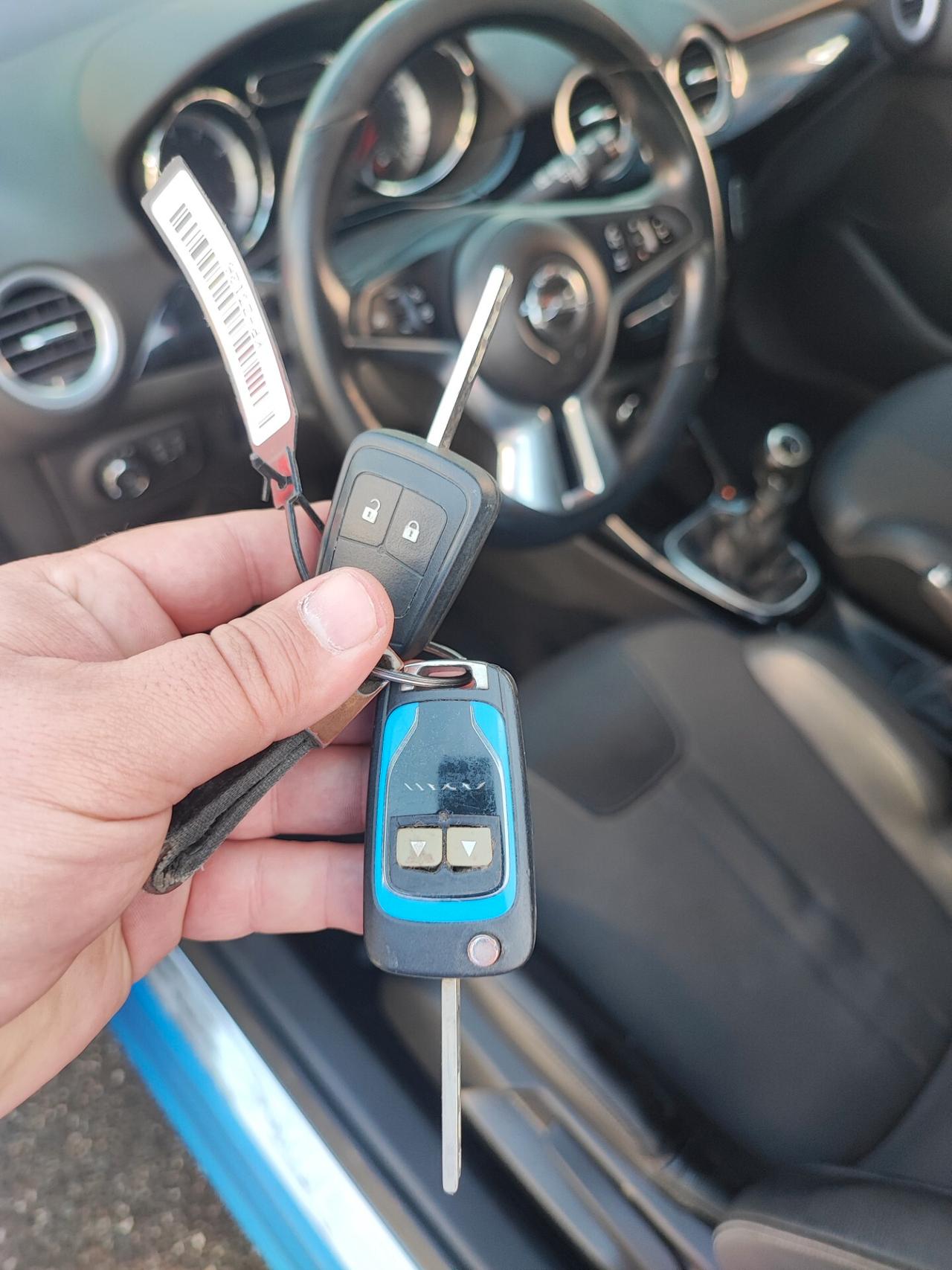 Opel Adam 1.2 70 CV Start&Stop idonea neopatentati