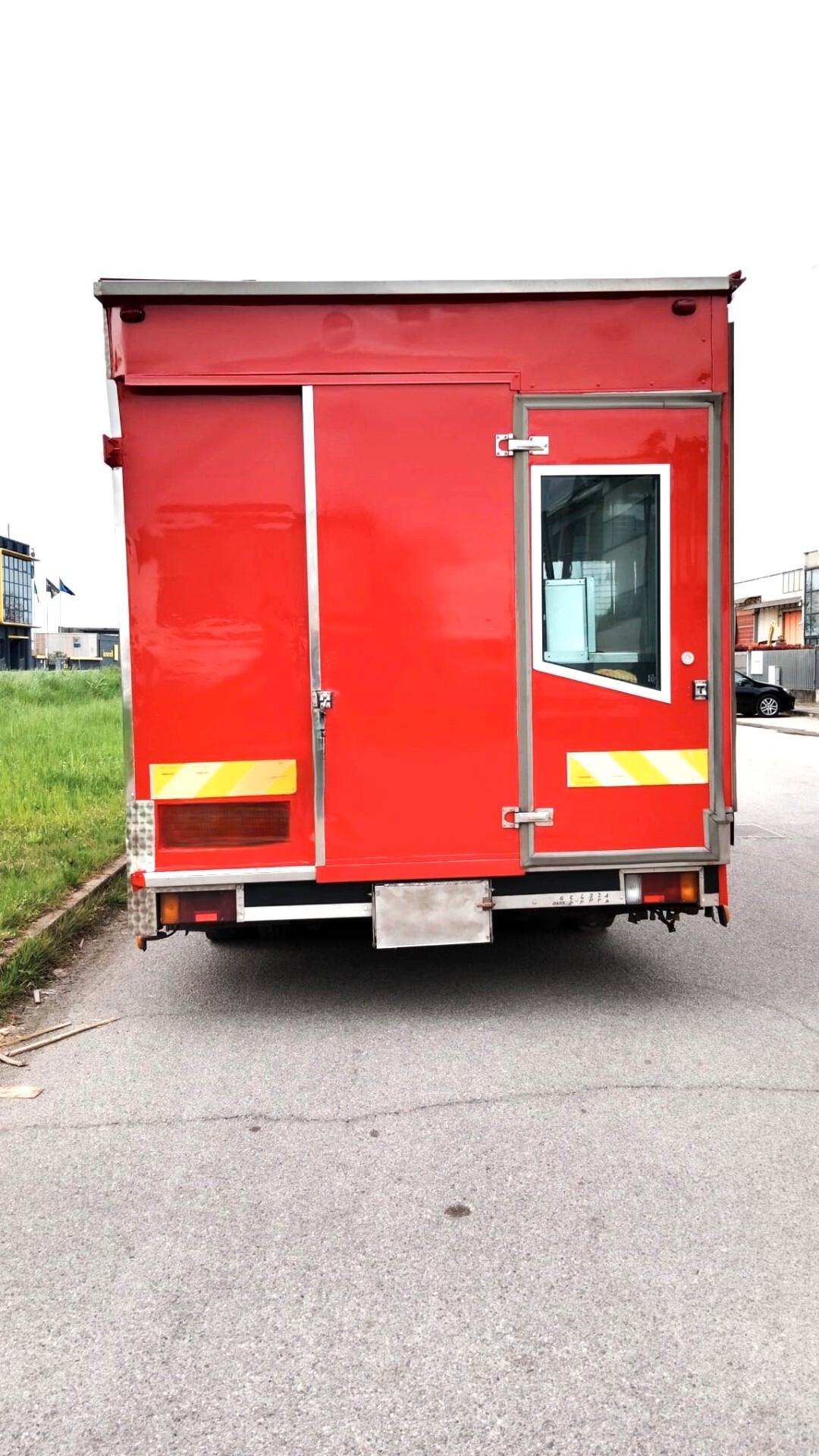 FOOD TRUCK PER STREET FOOD