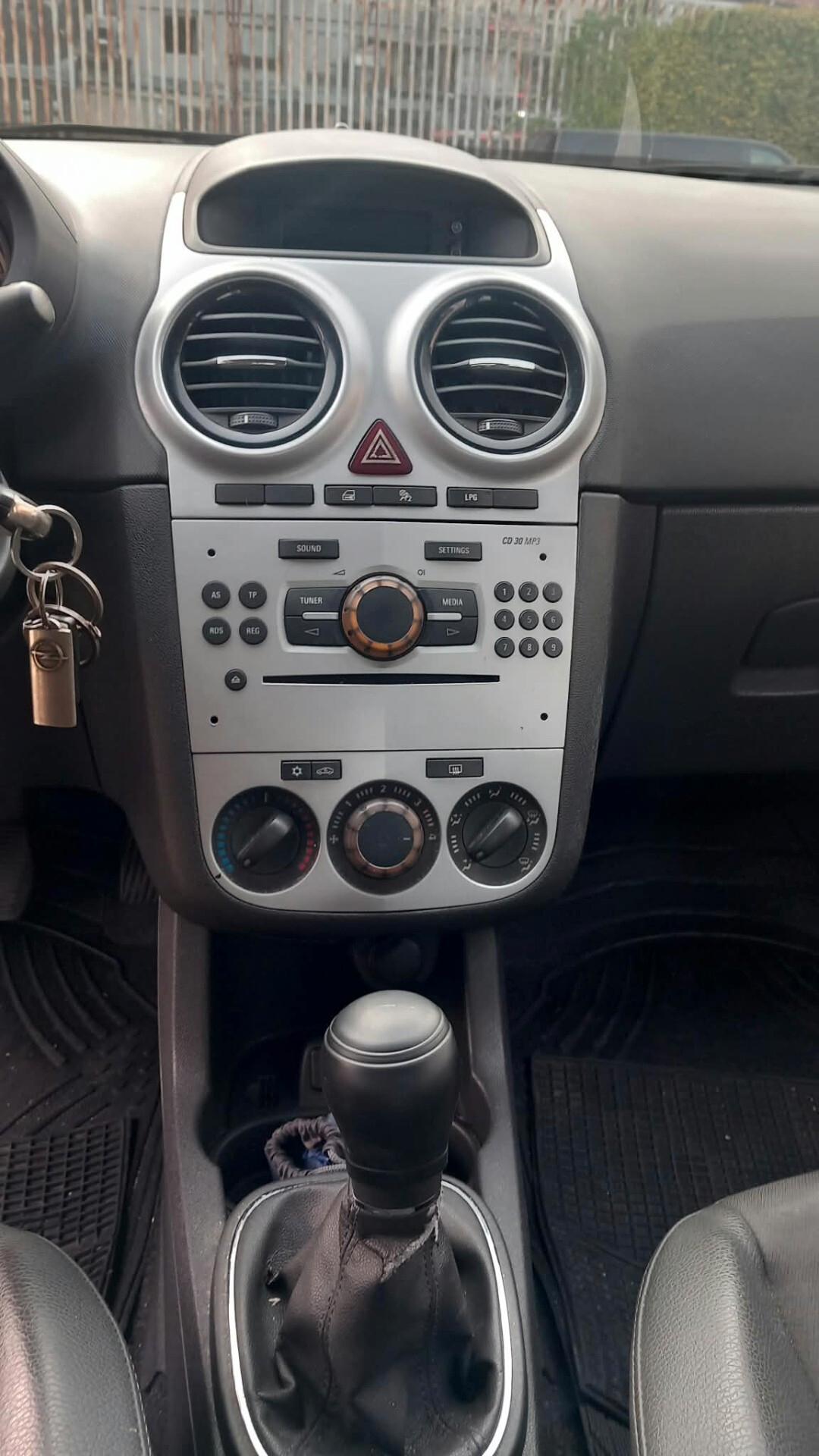 Opel Corsa 1.2 85CV 5 porte GPL-TECH Ecotec