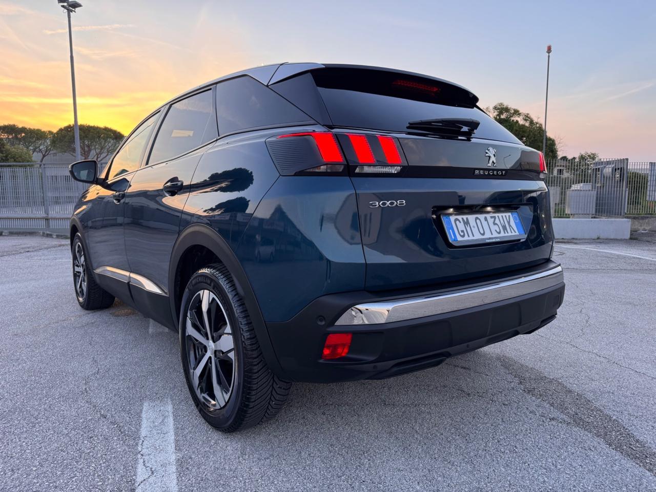 Peugeot 3008 BlueHDi 130 S&S EAT8 Allure