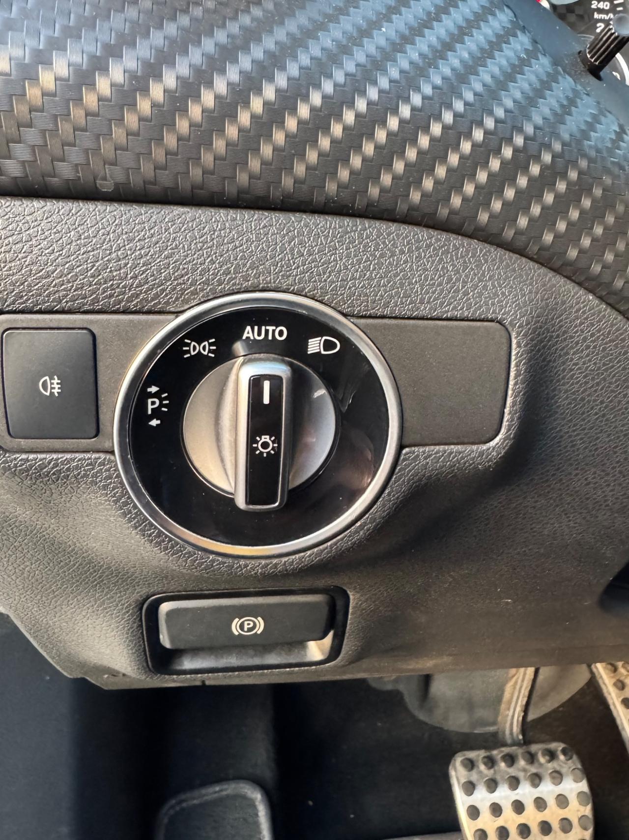 Mercedes Classe A 220d PREMIUM AMG/TETTO APRIBILE