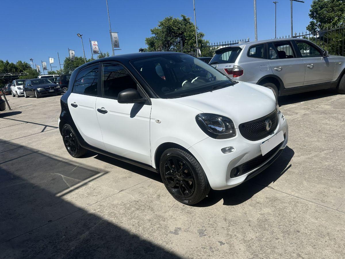 SMART Forfour 60 1.0 Black Passion